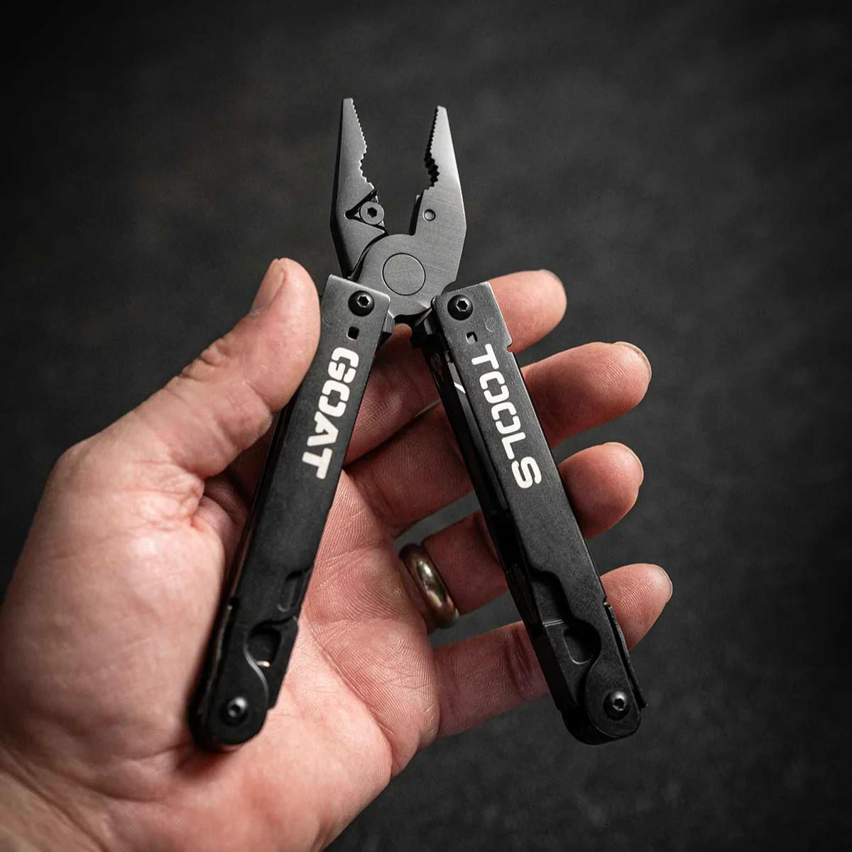 Goat Tools Multitool Black Integrated Essentials Universal Bit Driver Hot-Swap