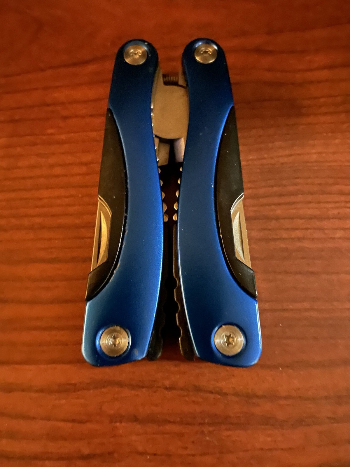 Quarrow – Pocket Angler’s Multi-Tool – 9 Tools