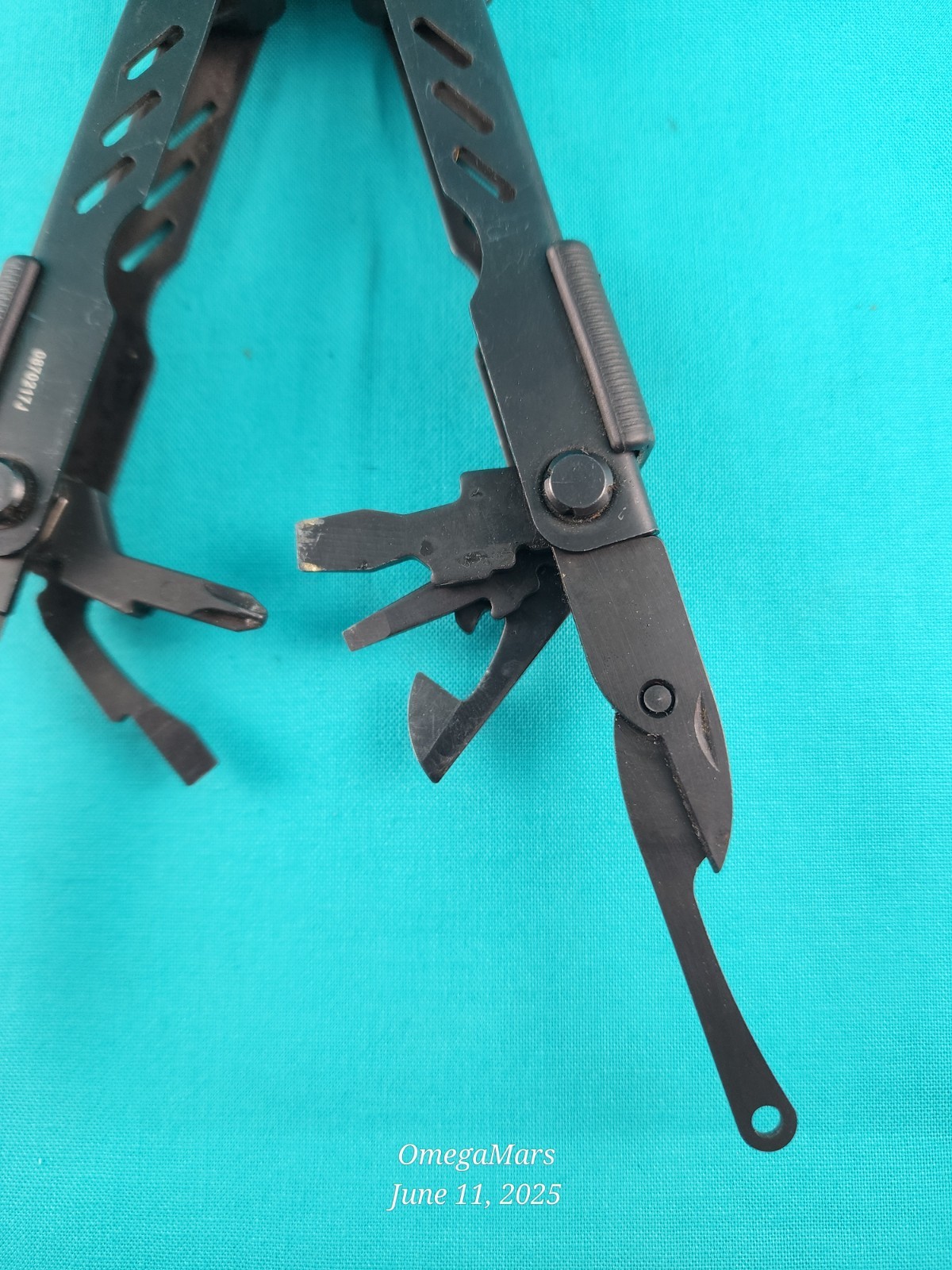 Gerber MP 400 Compact Sport Stainless/Black, Great conditions! x1(ONE) per order