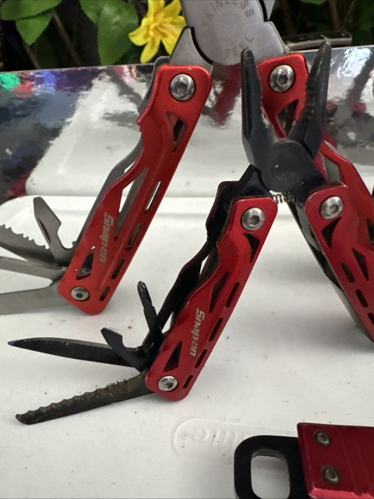 Snap On Tool Multi Tool Set. 2 Tools (reg/mini) 1 Knife And 1 Mini Flashlight