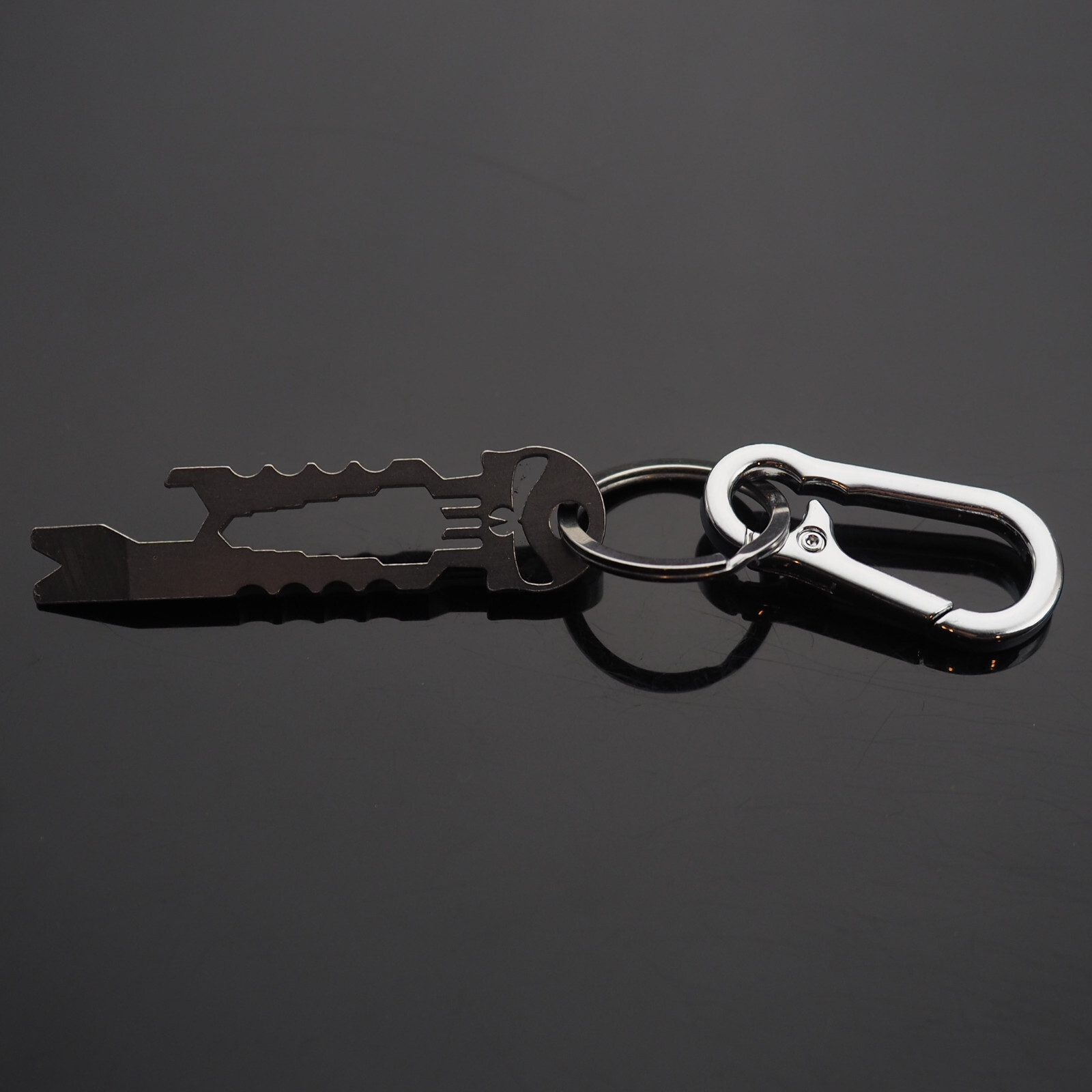 Skull Keychain Crowbar Screwdriver Hex Wrench Carabiner Clip Key Ring Opener EDC