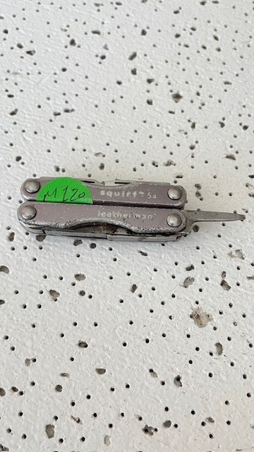 Leatherman SQUIRT S4 Silver Scissors Knife File Multi Tool – – – – –
