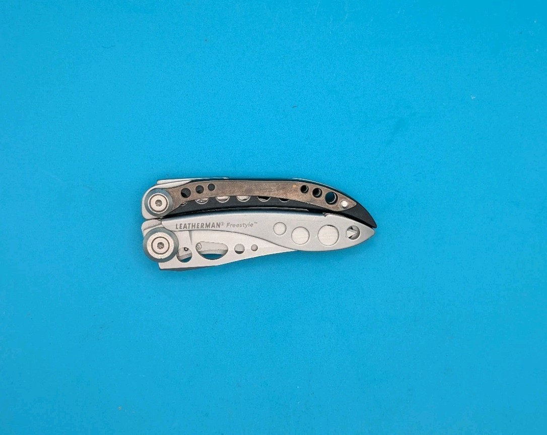 Leatherman Freestyle Multi-Tool – Discontinued – FAST SHIPPING!