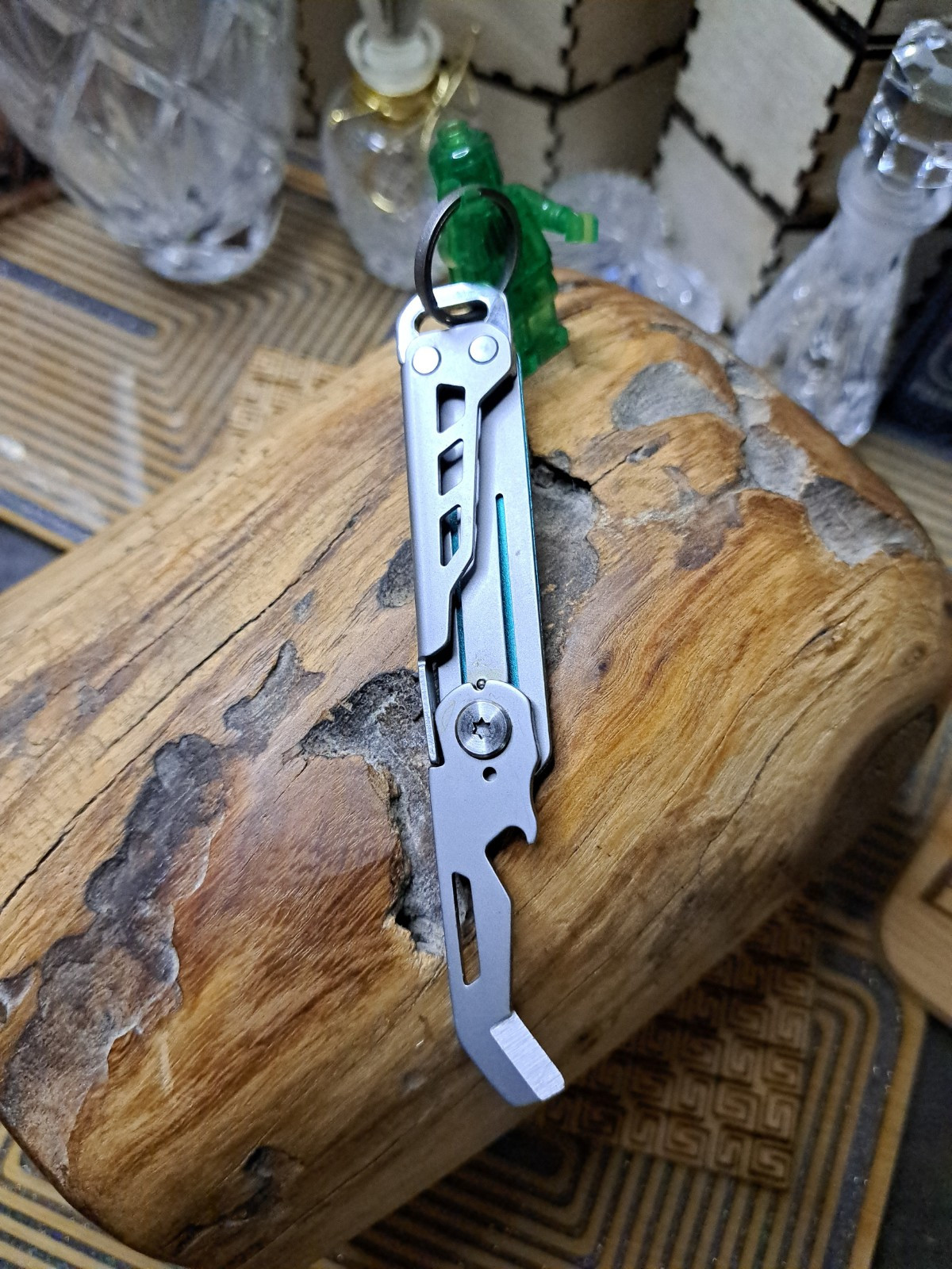 EDC BOX OPENER MULTI-TOOL