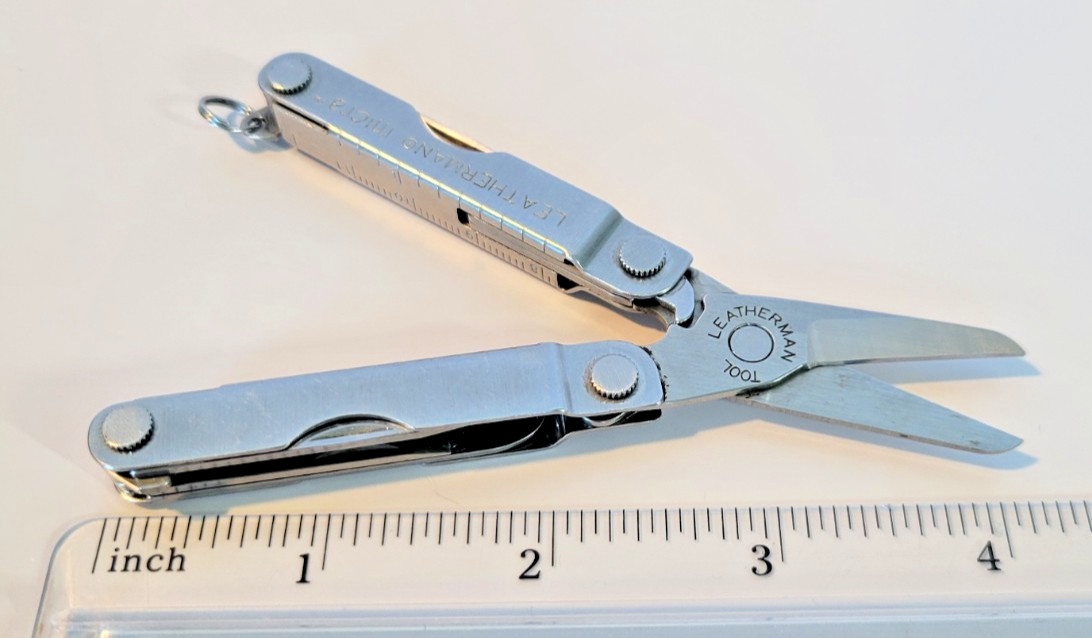 Leatherman Micra Mini Compact Keychain Multi Tool Multitool EXCELLENT