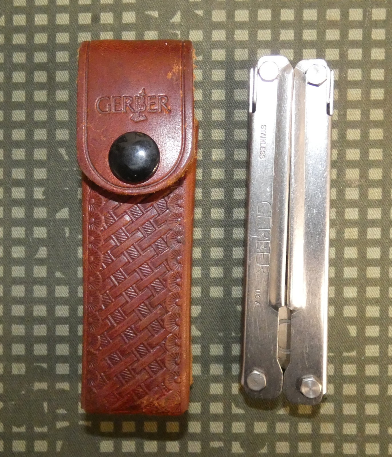 Vintage Gerber Military Provisional Tool Multi Tool Stainless Leather Sheath