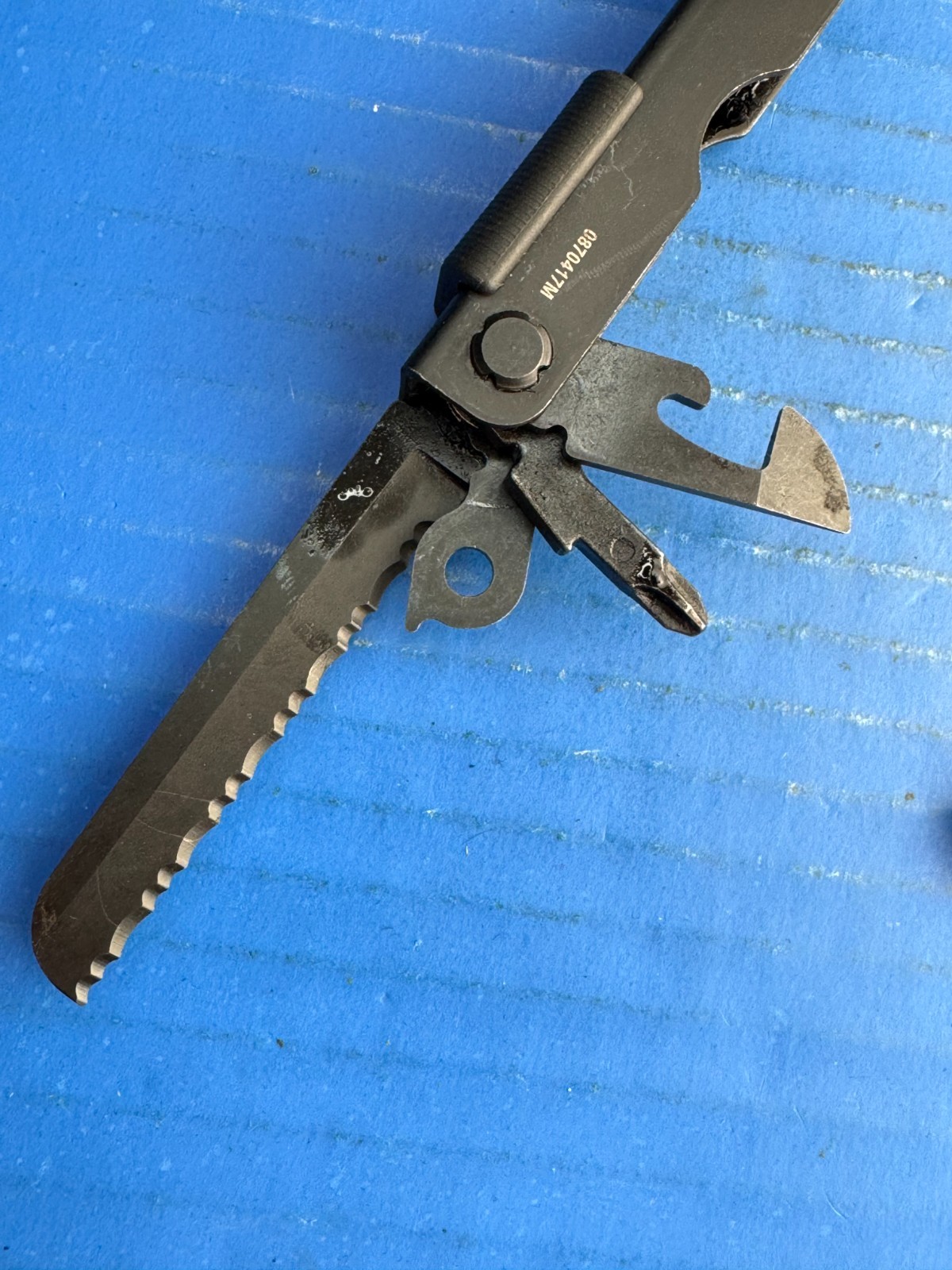 Gerber Multiplier MP600 Multi-Tool Black Needle Nose Pliers