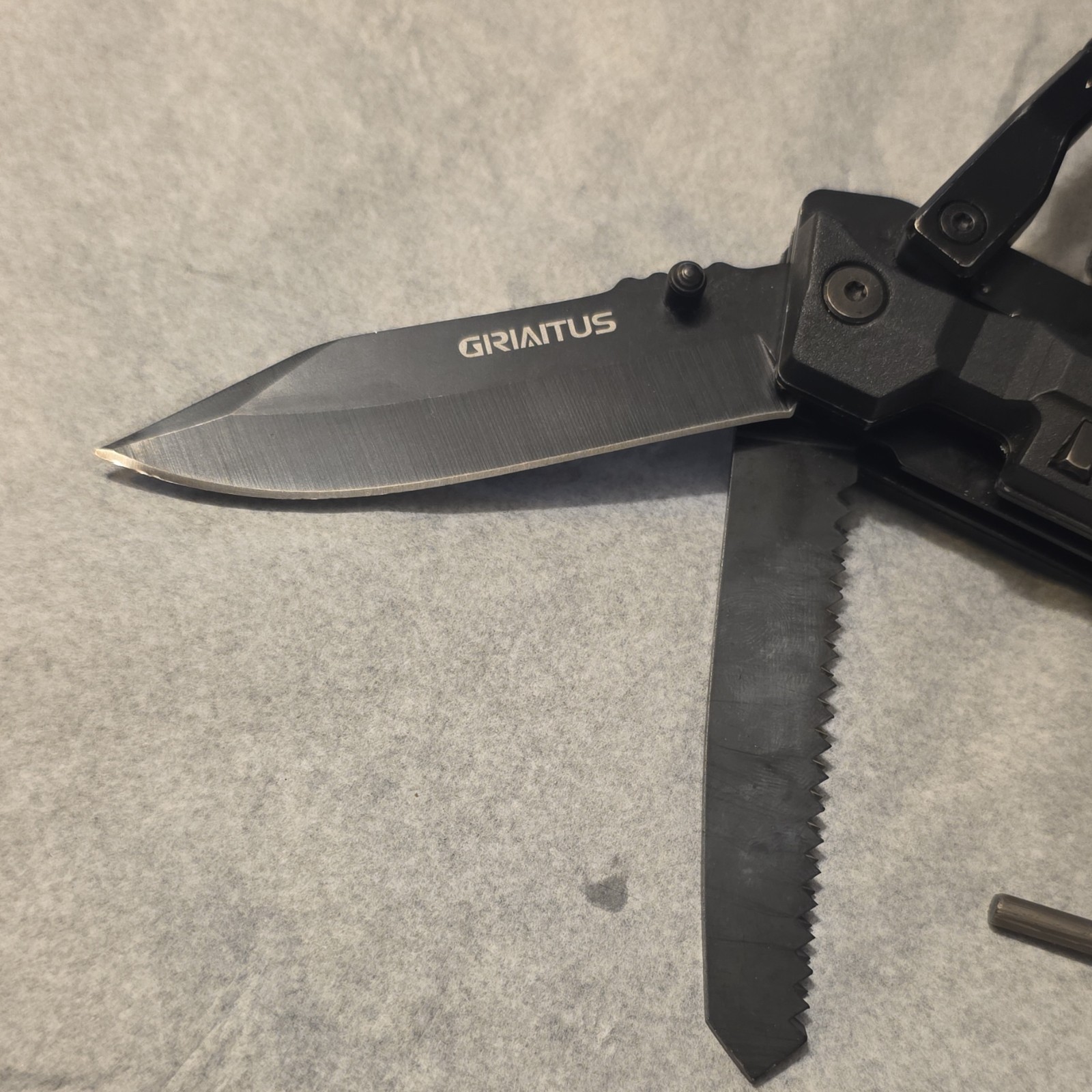 GRIATUS Multi-Tool Knife Stainless Steel Black with Sheath, Screwdriver