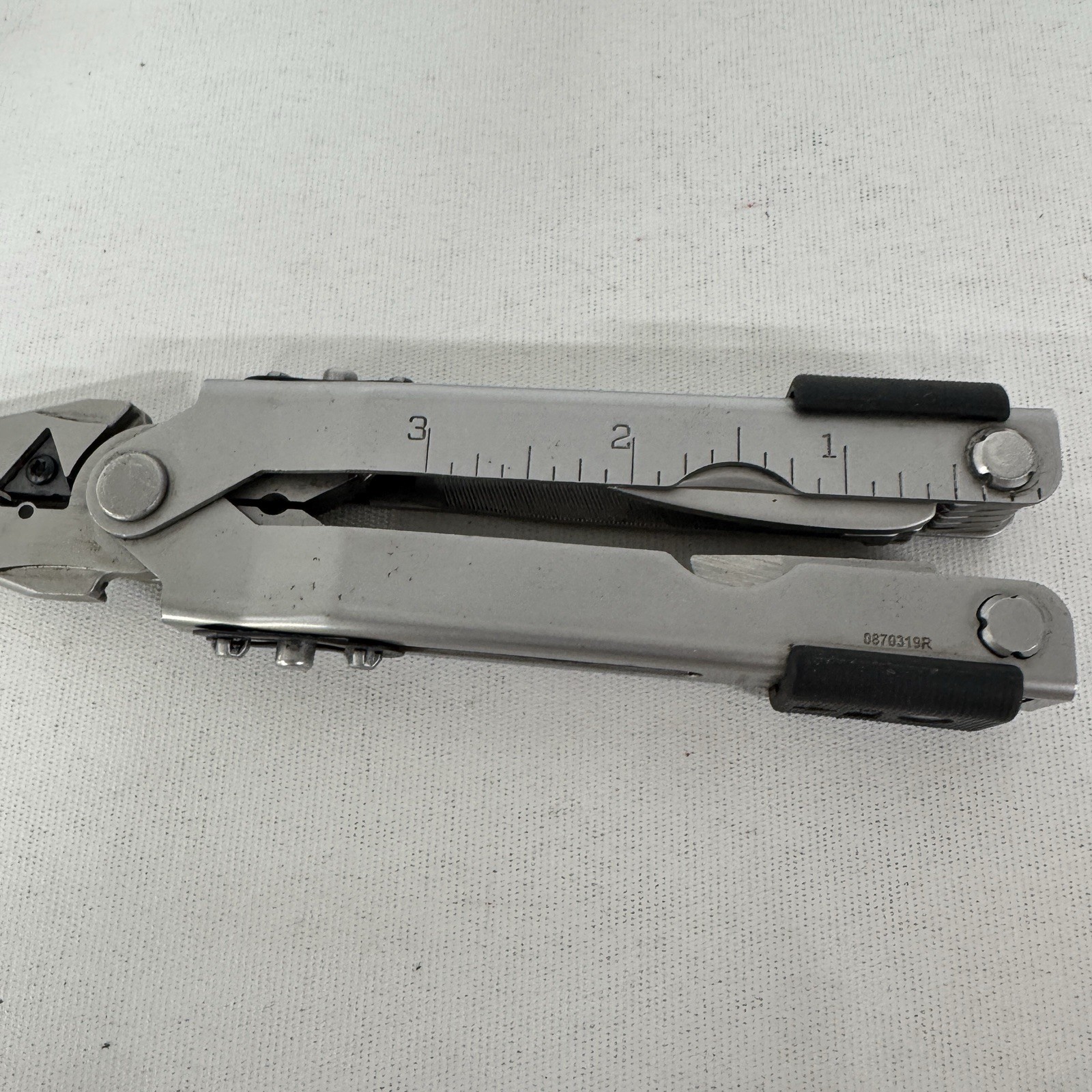 Gerber Tools Stainless Steel Needle Nose Multiplier Multi-Tool w/ Cutter MP600