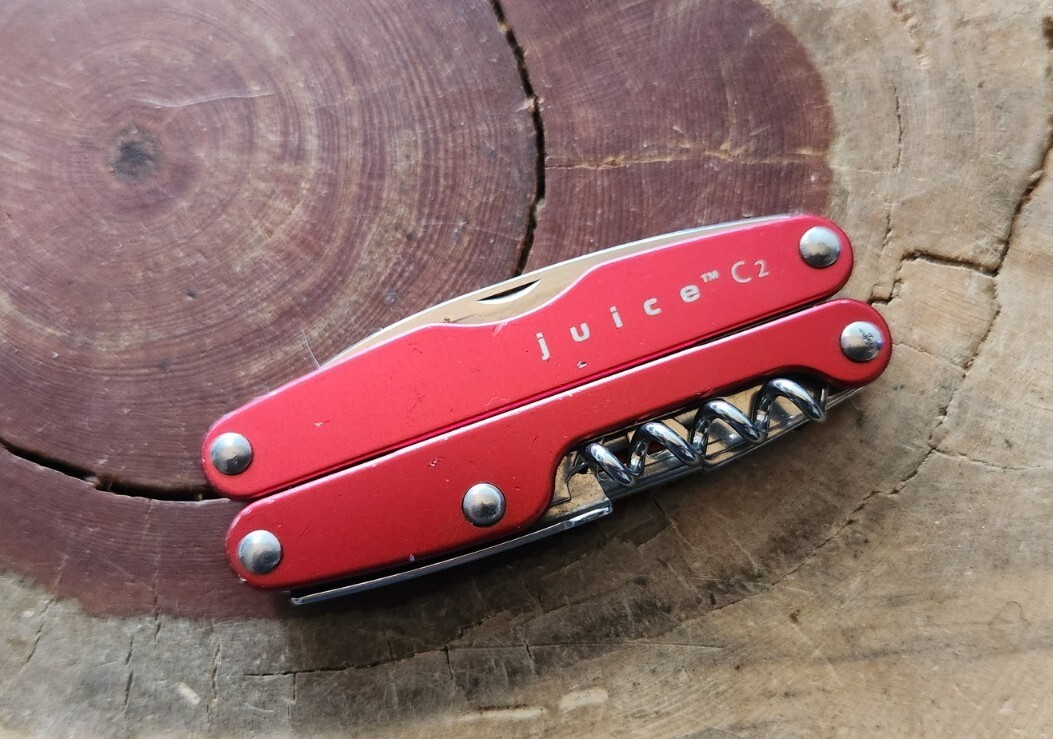 leatherman juice C2 Multi Tool Inferno Red Retired Vintage Preowned Made – W86