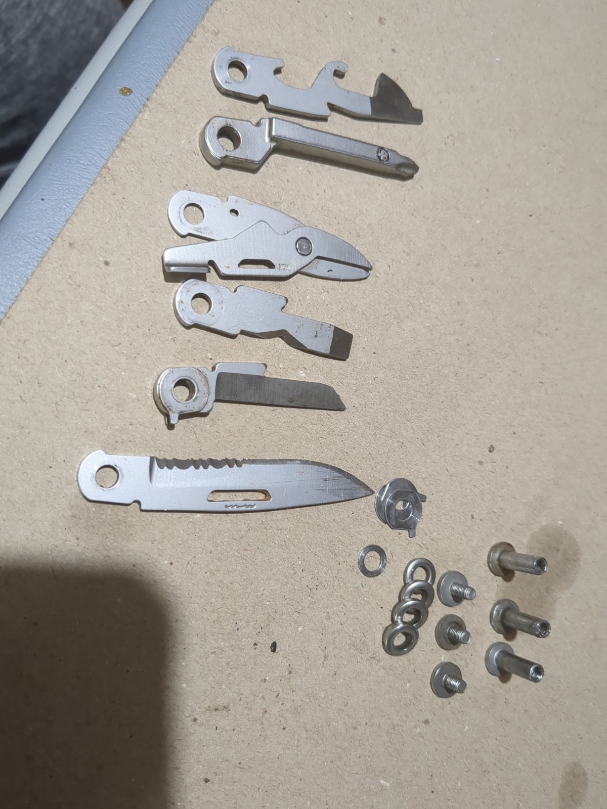 Gerber Gear Suspension-NXT 15-in-1 EDC Multi tool with Pocket Knife, Needle Nose