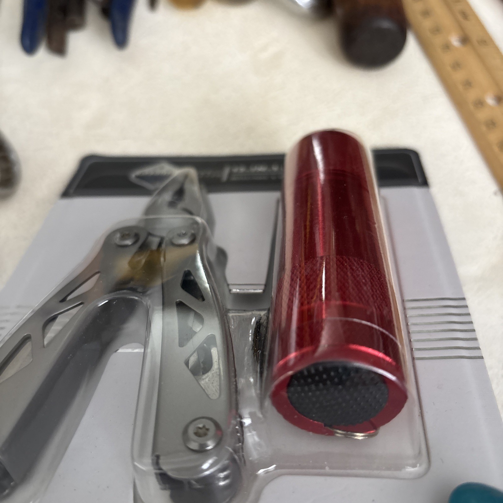 Dashing 12 In 1 Multi Tool With Red Flashlight