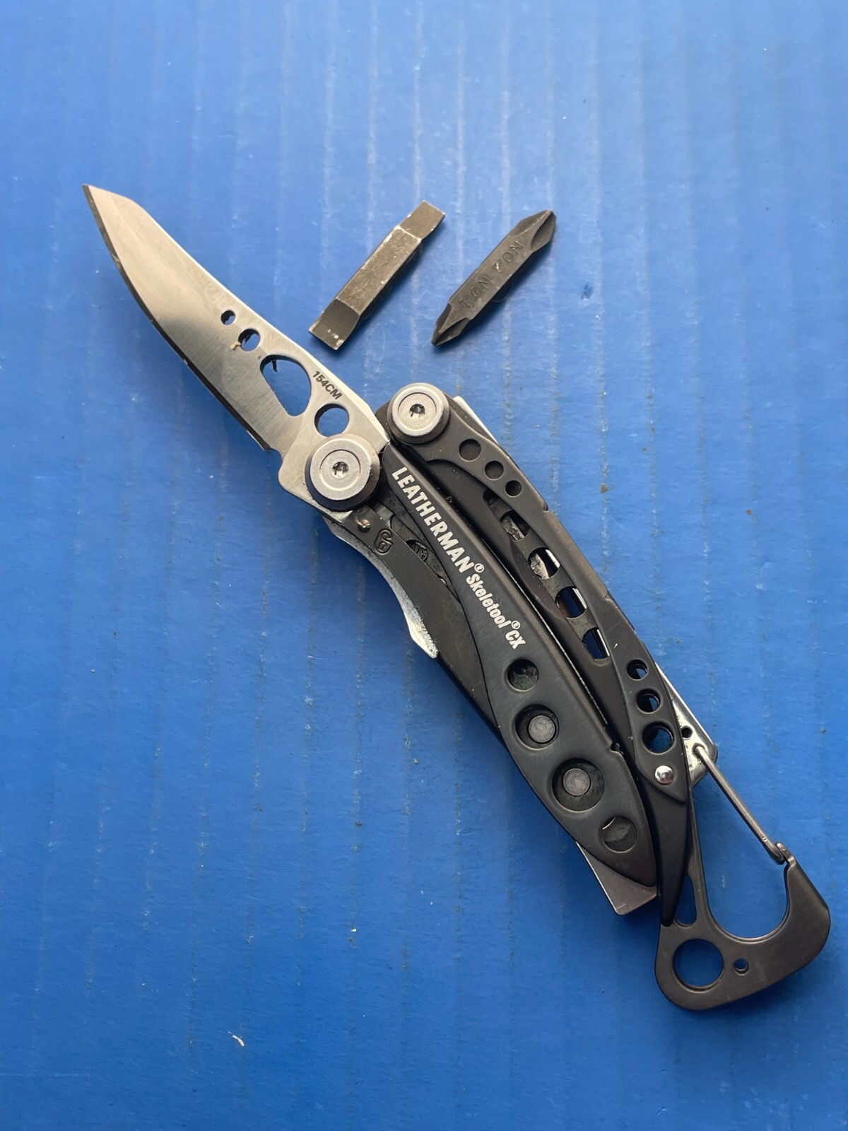 Leatherman Skeletool CX Multi-Tool Pliers Knife Bit Driver