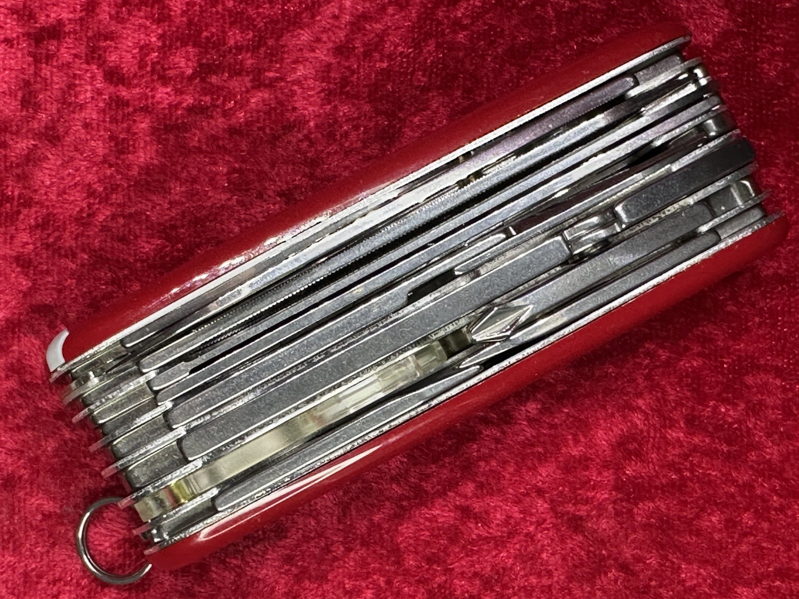 Victorinox SwissChamp Red Swiss Army Knife 91mm 33 Function 22 Tool 8 Layer(688)