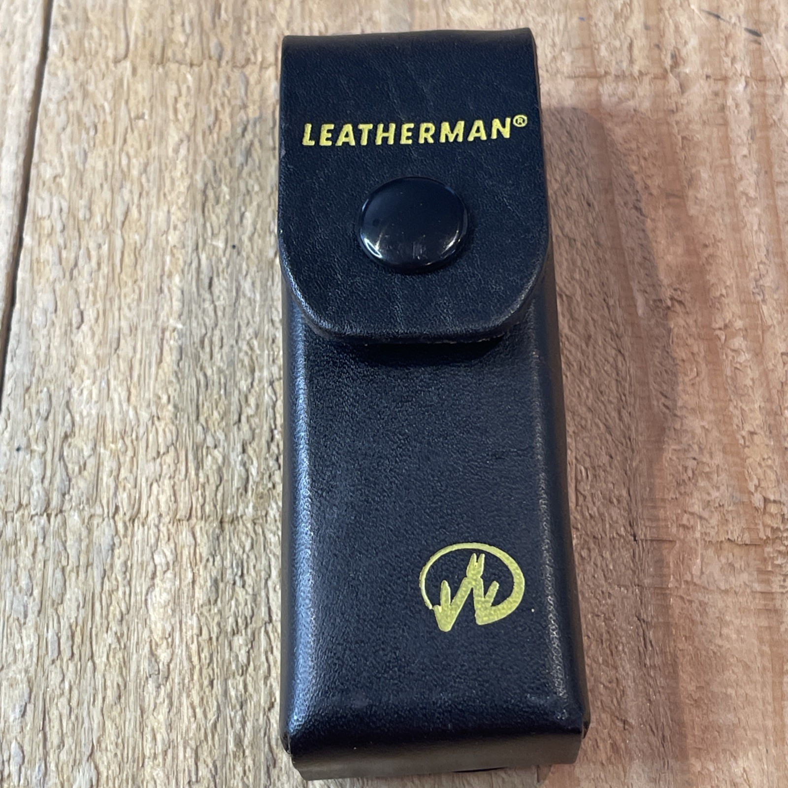 Leatherman KICK multitool. New, with vintage Leather Snap belt sheath Mint Knife