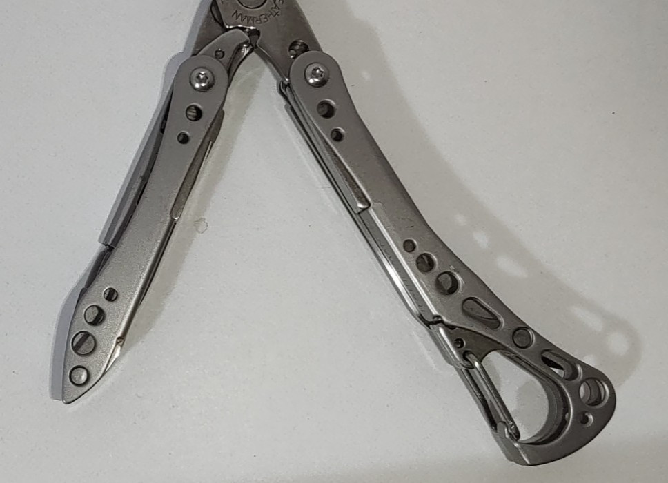 Leatherman Black Multi-Tool Style CS
