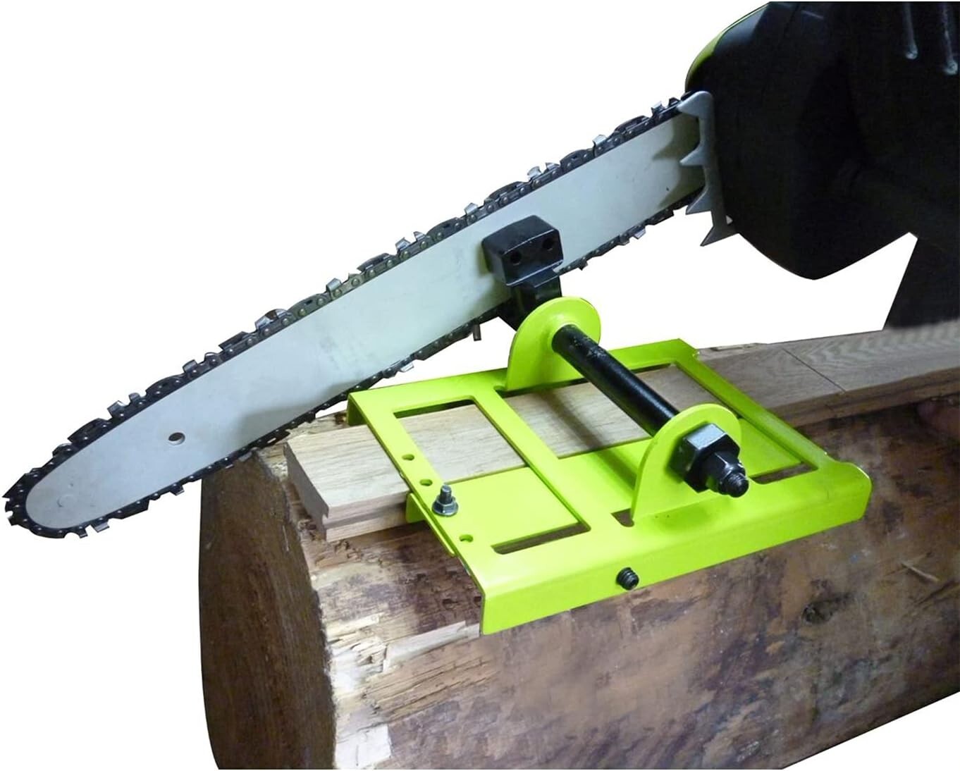 Portable Lumber Cutting Guide: Adjustable Chainsaw Tool for DIY Projects
