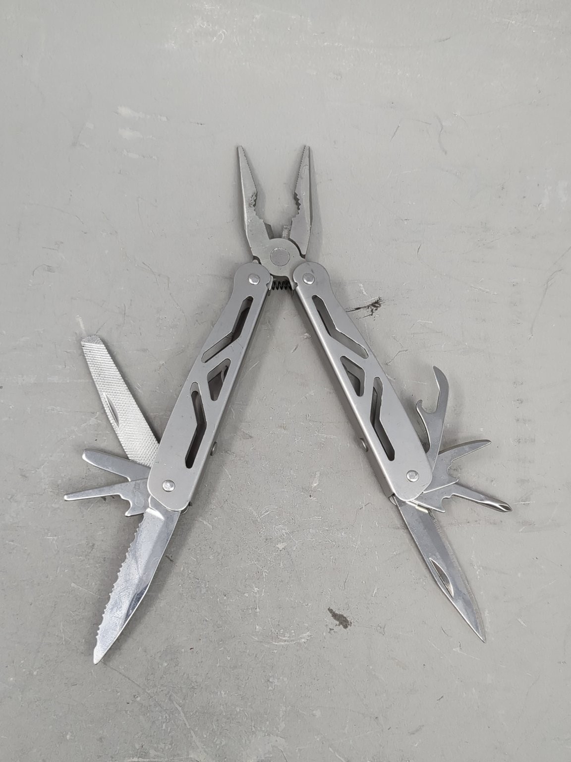 Multi-Tool Stainless Steel Camping Knife Pliers Serrated Blade