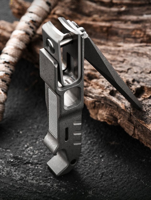 EDC Titanium Alloy Portable Multi Tools Nail Clippers Opener Hang Buckle File
