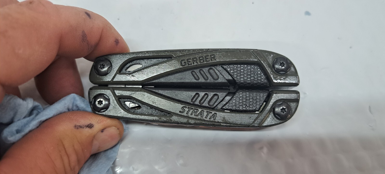 Gerber Strata EDC Compact Folding Pocket Knife Multi-Tool Discontinued 11/1/8