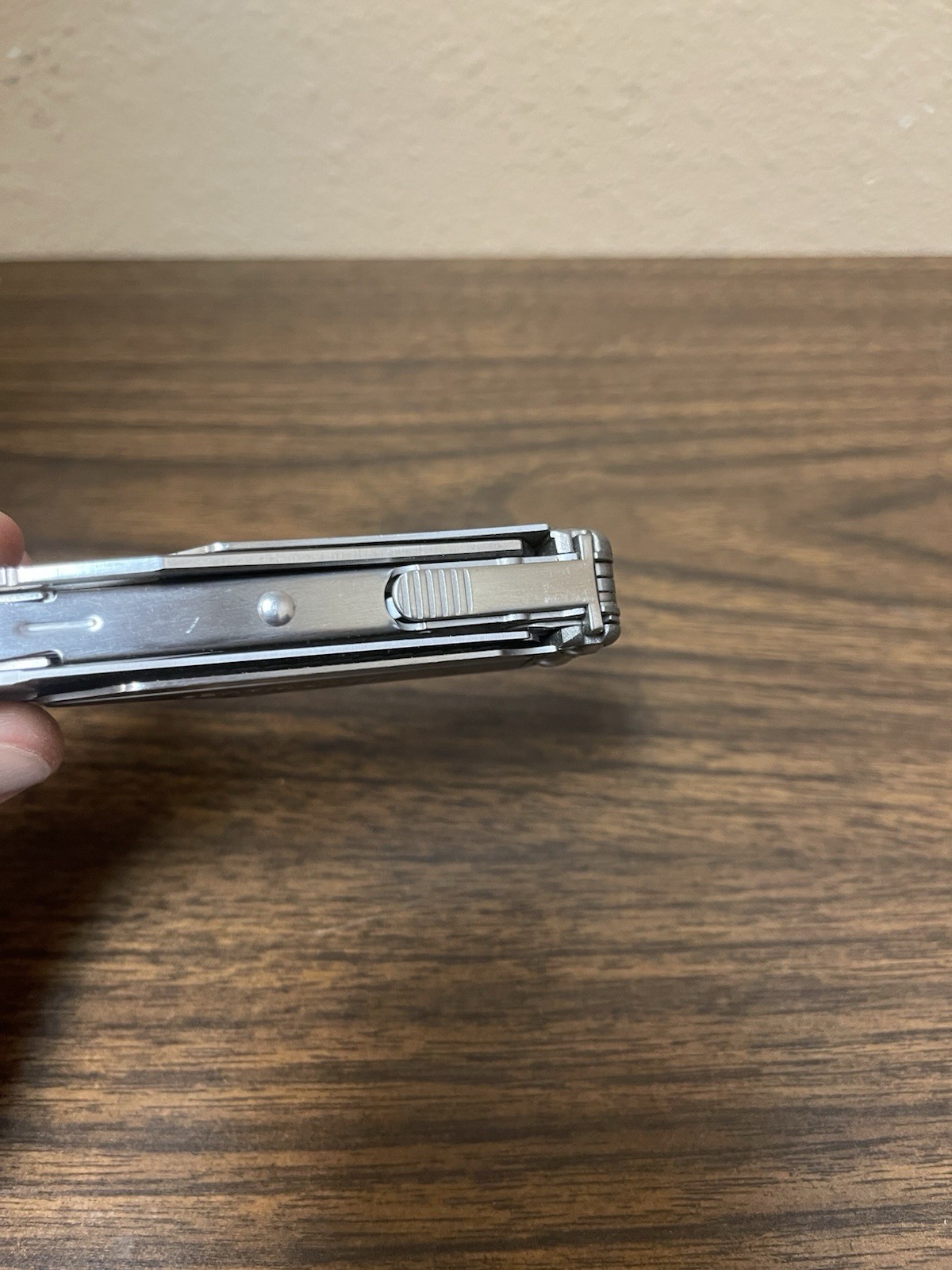Leatherman Wave Multi-Tool Pliers Pocket Knife w/ Sheath – Great Condition –