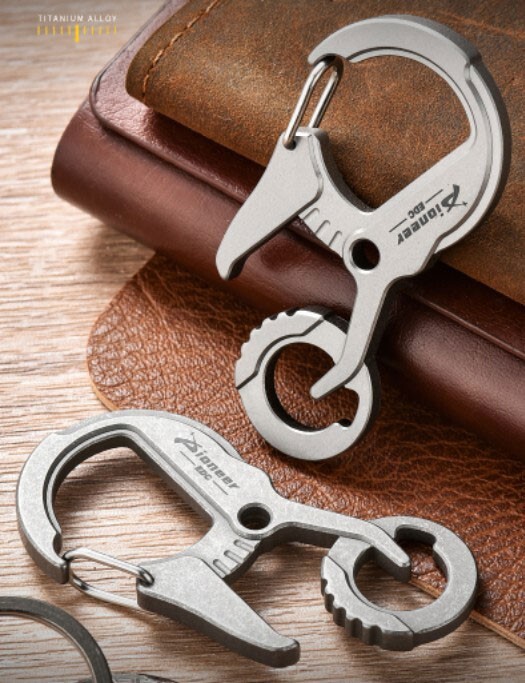 EDC Titanium Alloy Multi tools Personalize Keychain Bottle Opener Outdoor Buckle
