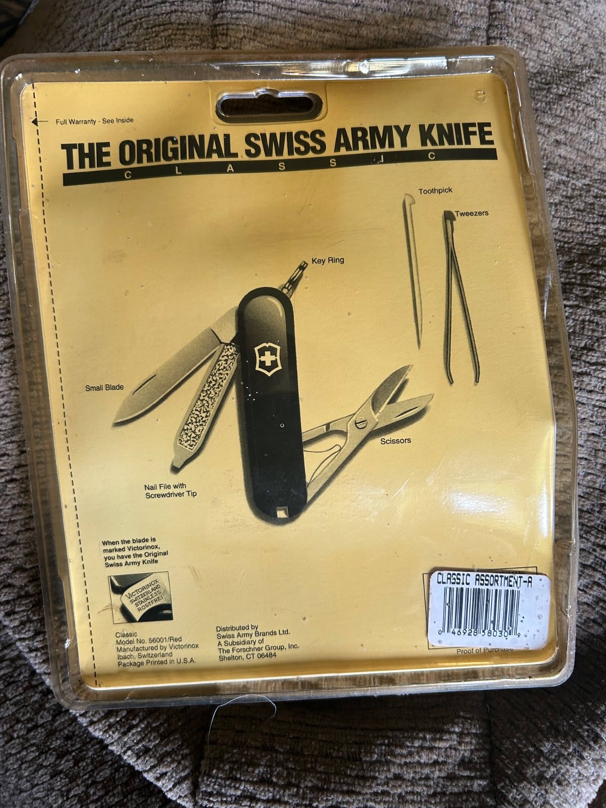 VintageVictorinox Swiss Army Classic SD, (7) functions Pocket Knife, Red