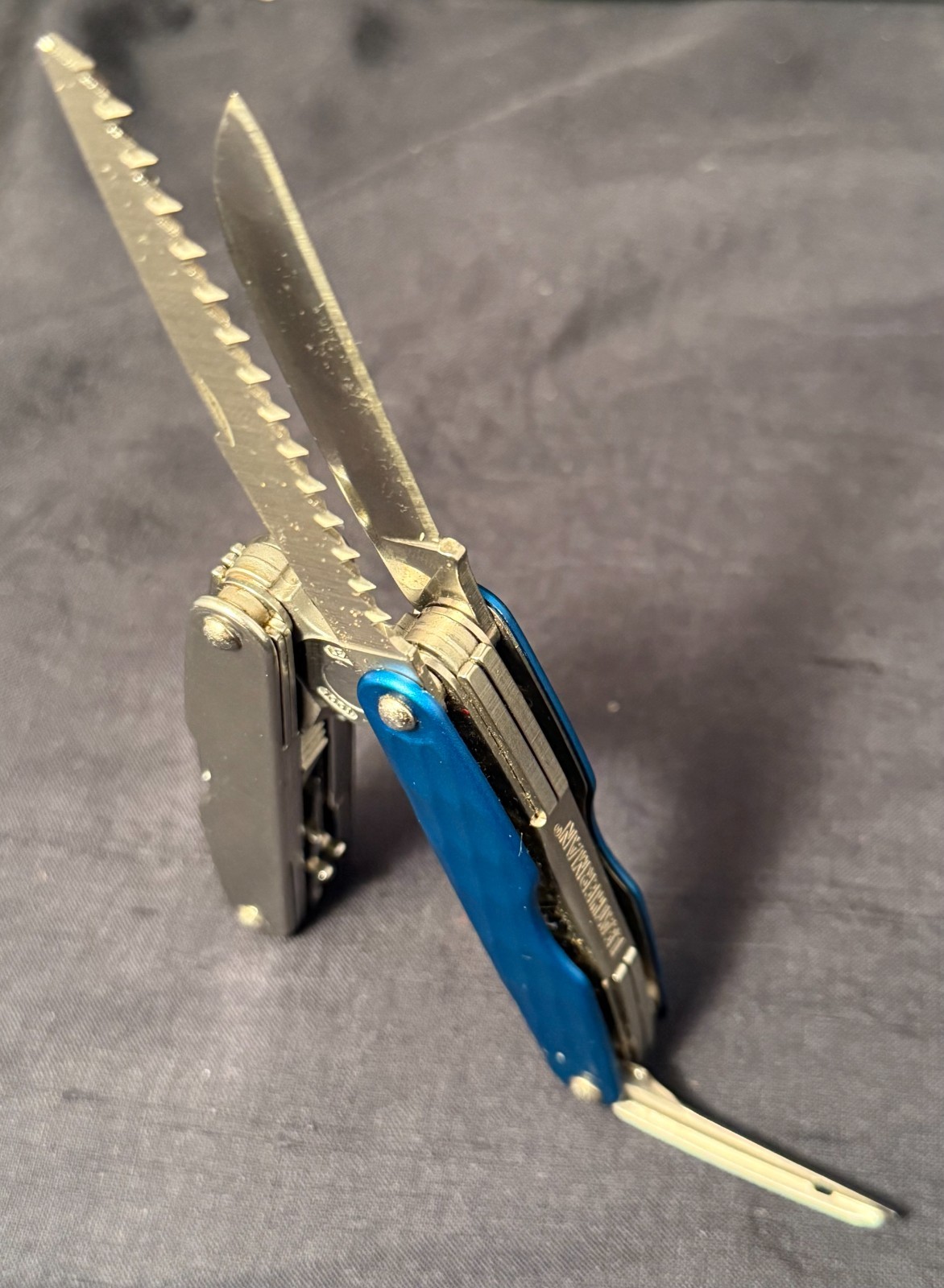 Leatherman Juice CS4 Blue & Silver Multi Tool