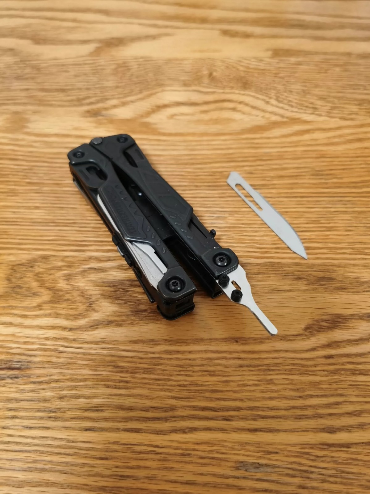 Leatherman OHT Surgical Blade Adapter – Precision Upgrade for One-Hand Tool