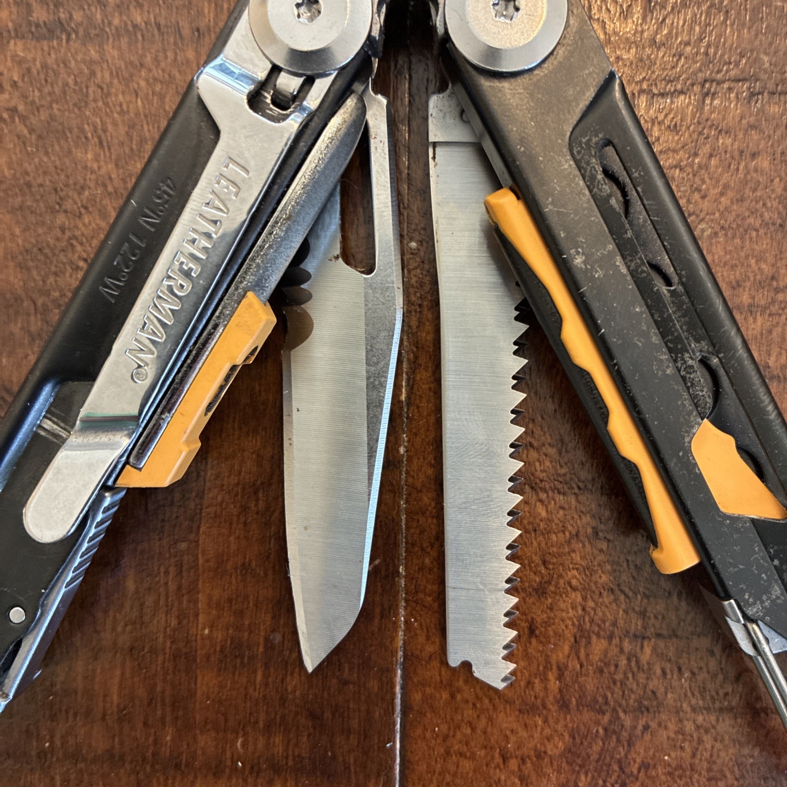 Leatherman Signal Multi-Tool Black / Yellow – Excellent!