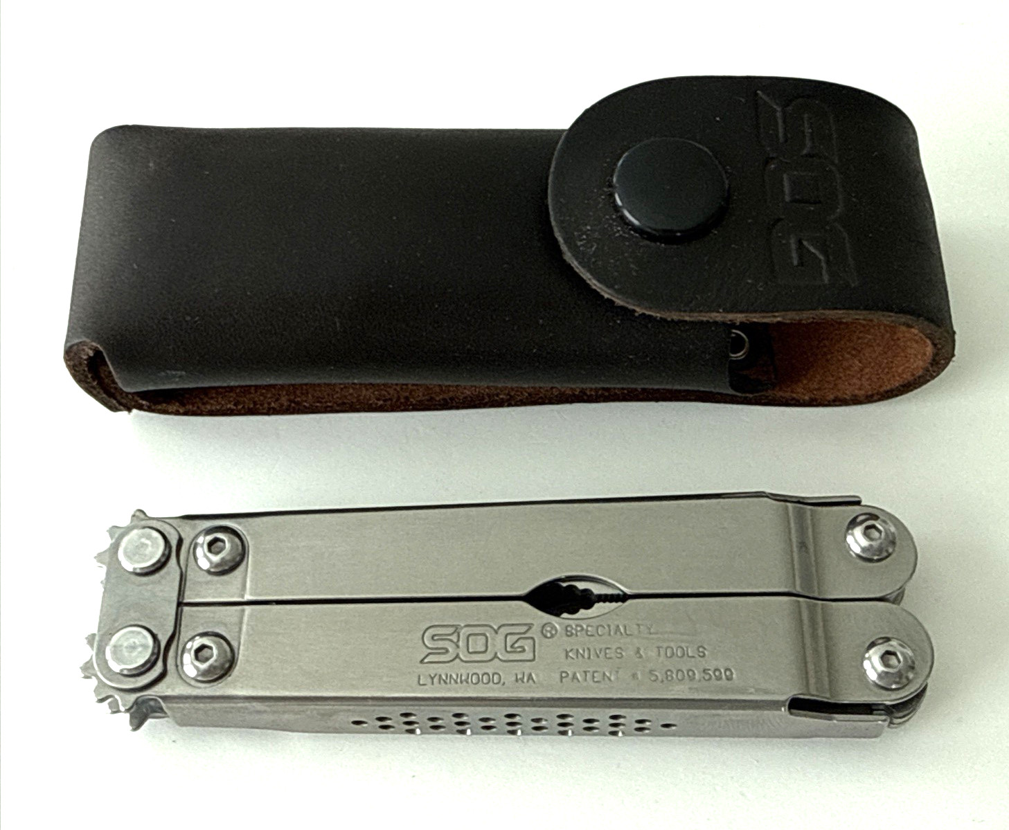 SOG PowerPlier Multi-Tool Leather Sheath