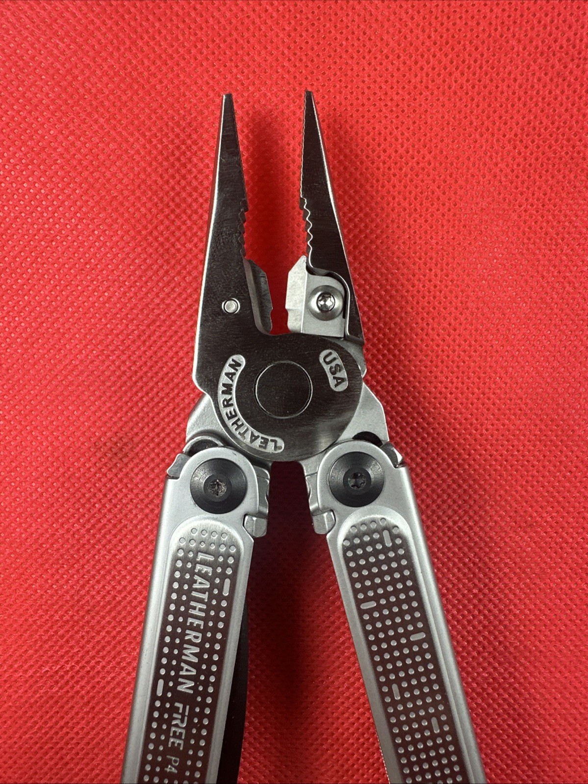 New Custom Black & Stainless Leatherman Free P4 w/ ARC Blade file Awl Mini bit!