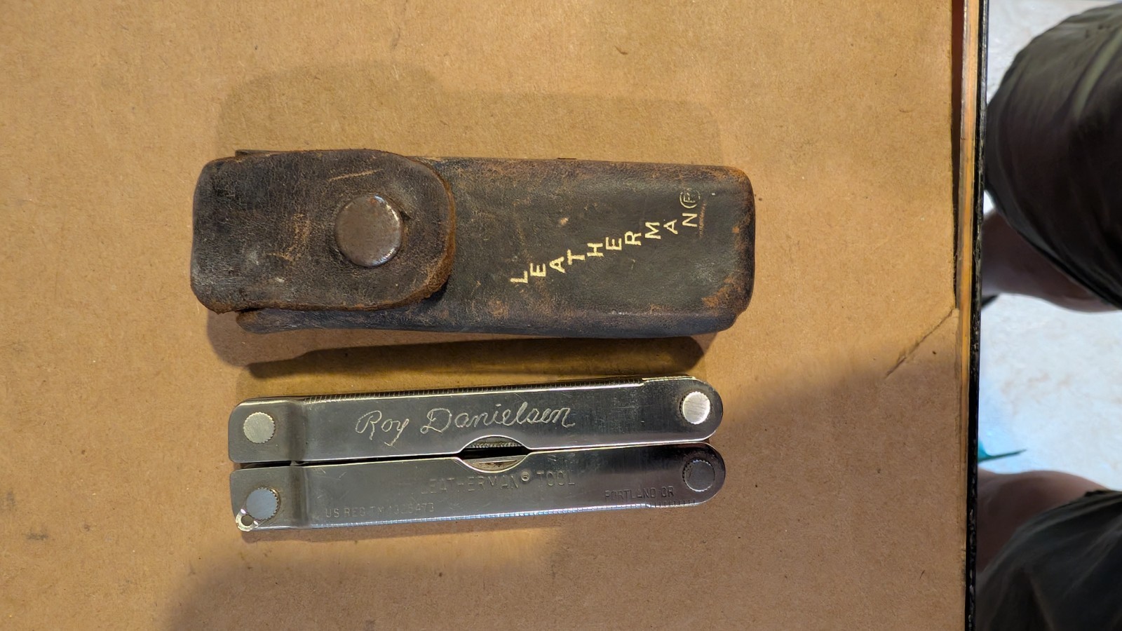 Vintage Original Leatherman TM 1325473 Multi Tool With Leather Sheath