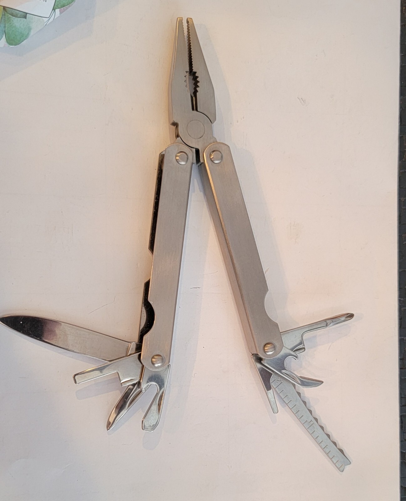 Multi-tool pliers with Sheath, And Belt Holder plus 9 tools Many functions, New
