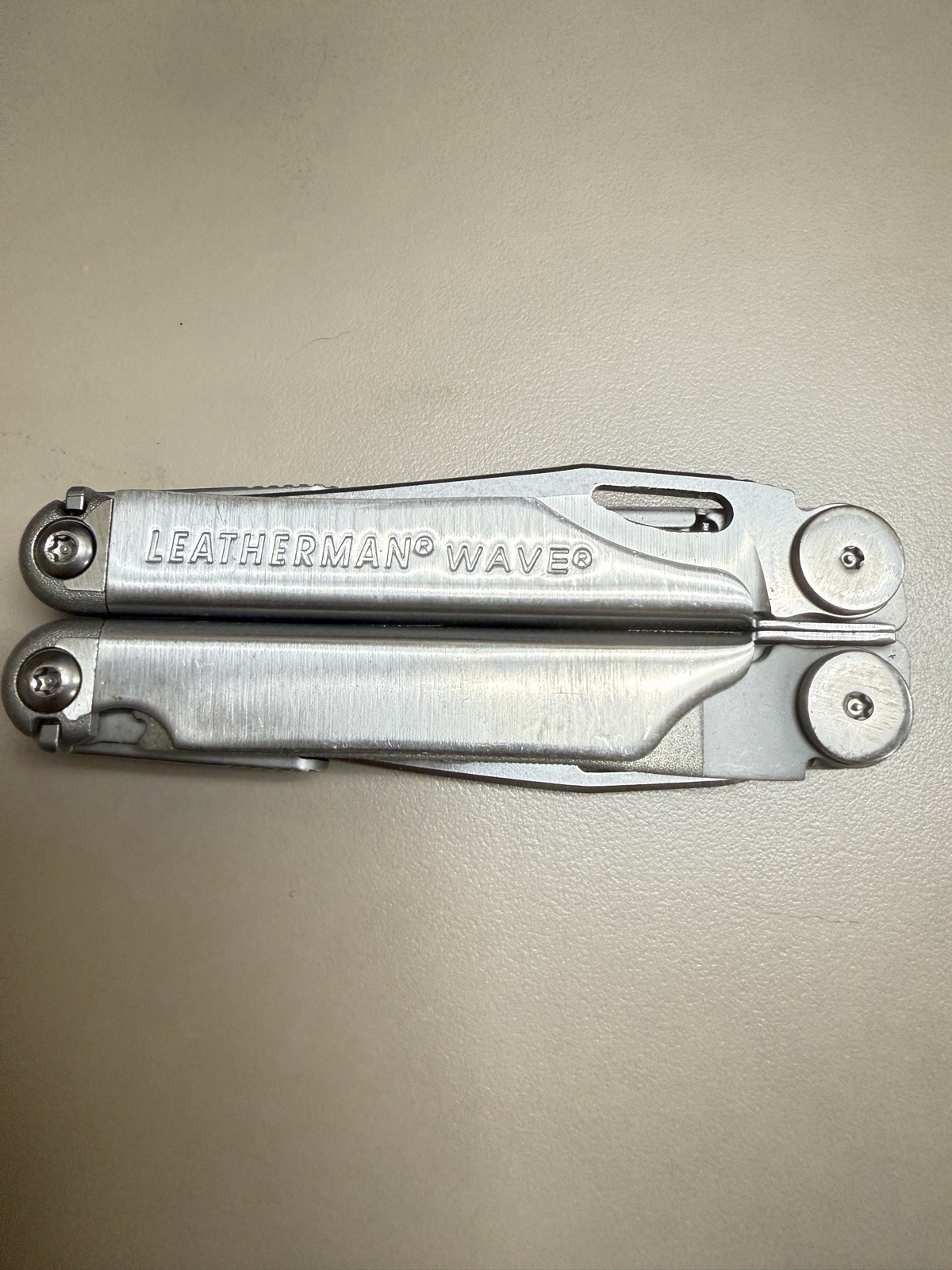 Leatherman Wave Multi-Tool Stainless Steel Pliers Knife with Screwdriver