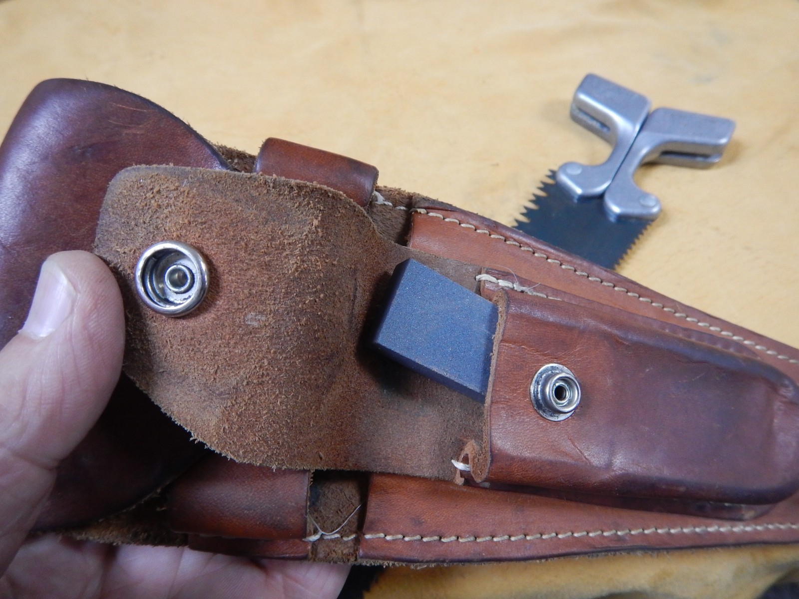 Wyoming Pac Saw Vintage W/ Leather Sheath 12-1/2″ Long Nice Shape