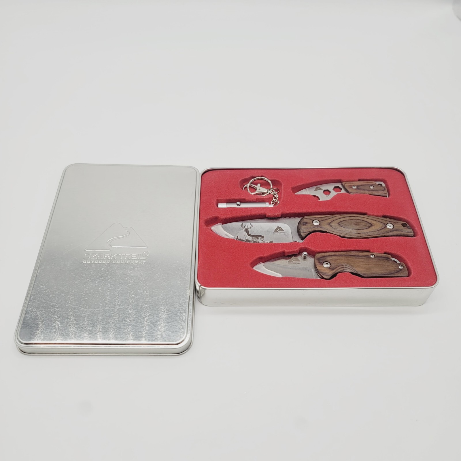 Ozark Trail – Outdoor Equipment 4 Piece Combo Knife Set With Wrench Flash Light