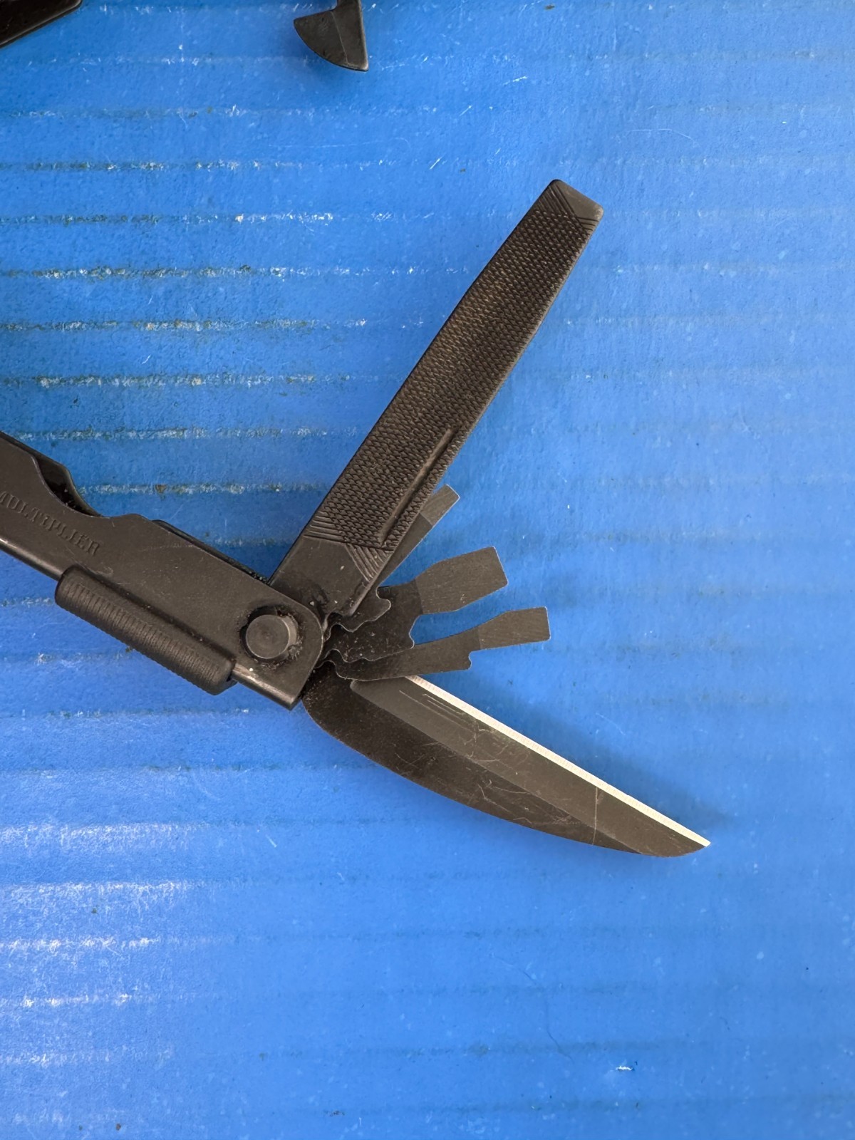 Gerber Multiplier MP600 Multi-Tool Black Needle Nose Pliers