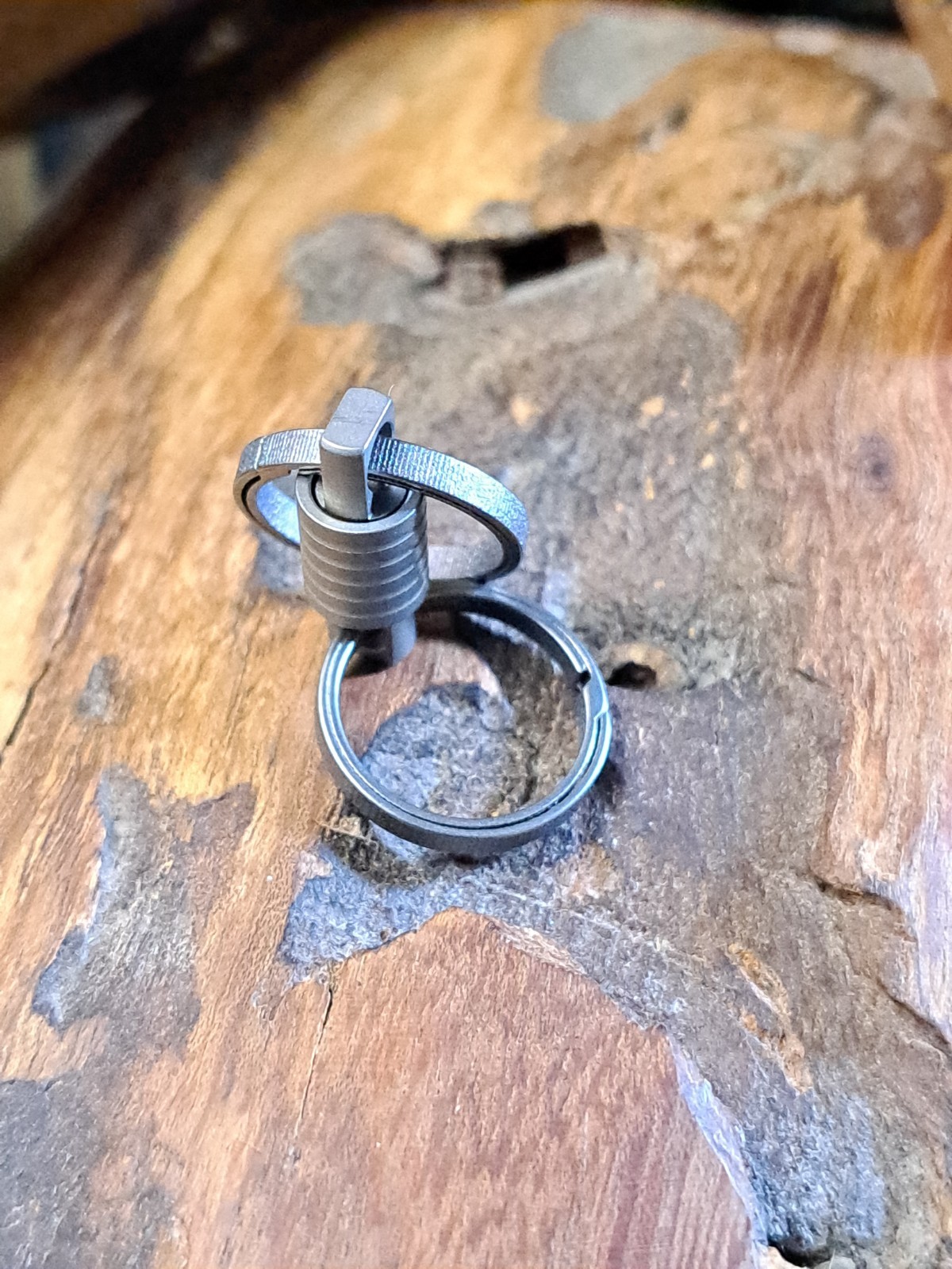 Pro Mini Series Titanium Swivel With 16mm Titanium Sidepush Keyrings