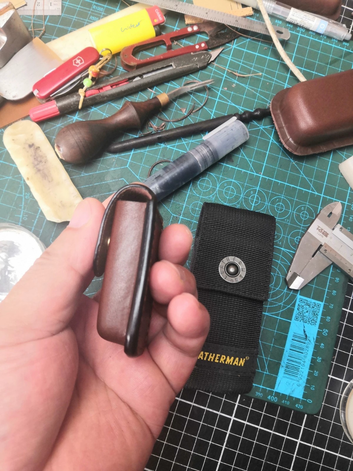 Leather Sheath For Leatherman Squirt PS4-Italian Tuscany Veg-Tanned,Multi-Color