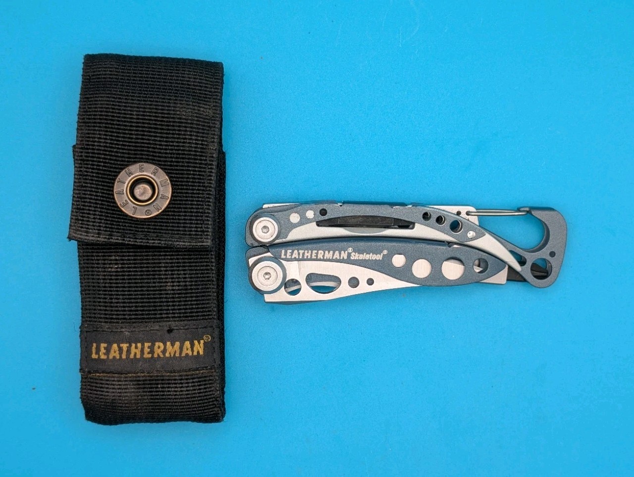 Leatherman Skeletool Multitool Combo Edge Knife! NAVY BLUE! WITH SHEATH!