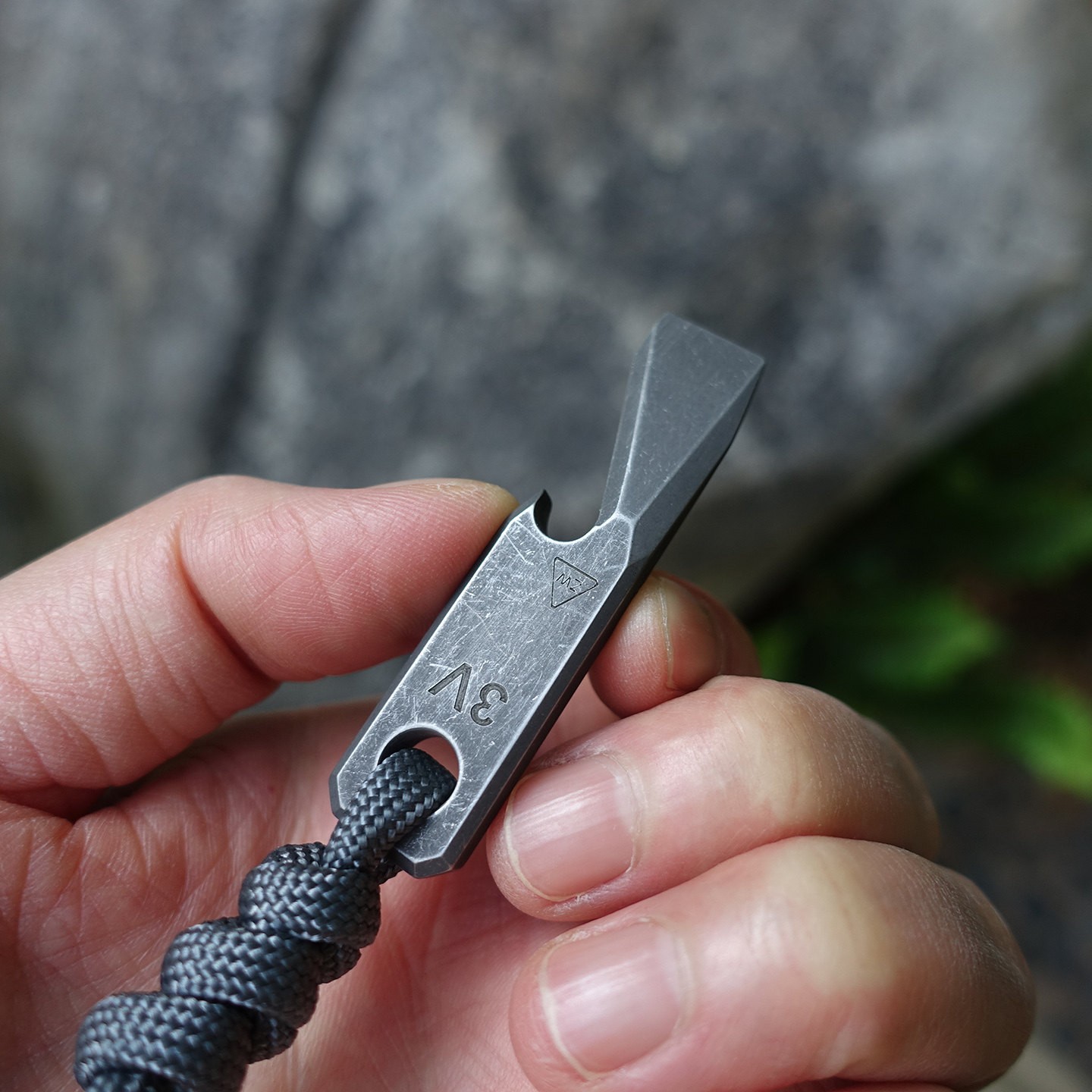 Powder steel CPM-3V Mini Pry Bar – EDC Keychain Bottle Opener Multi-Tool