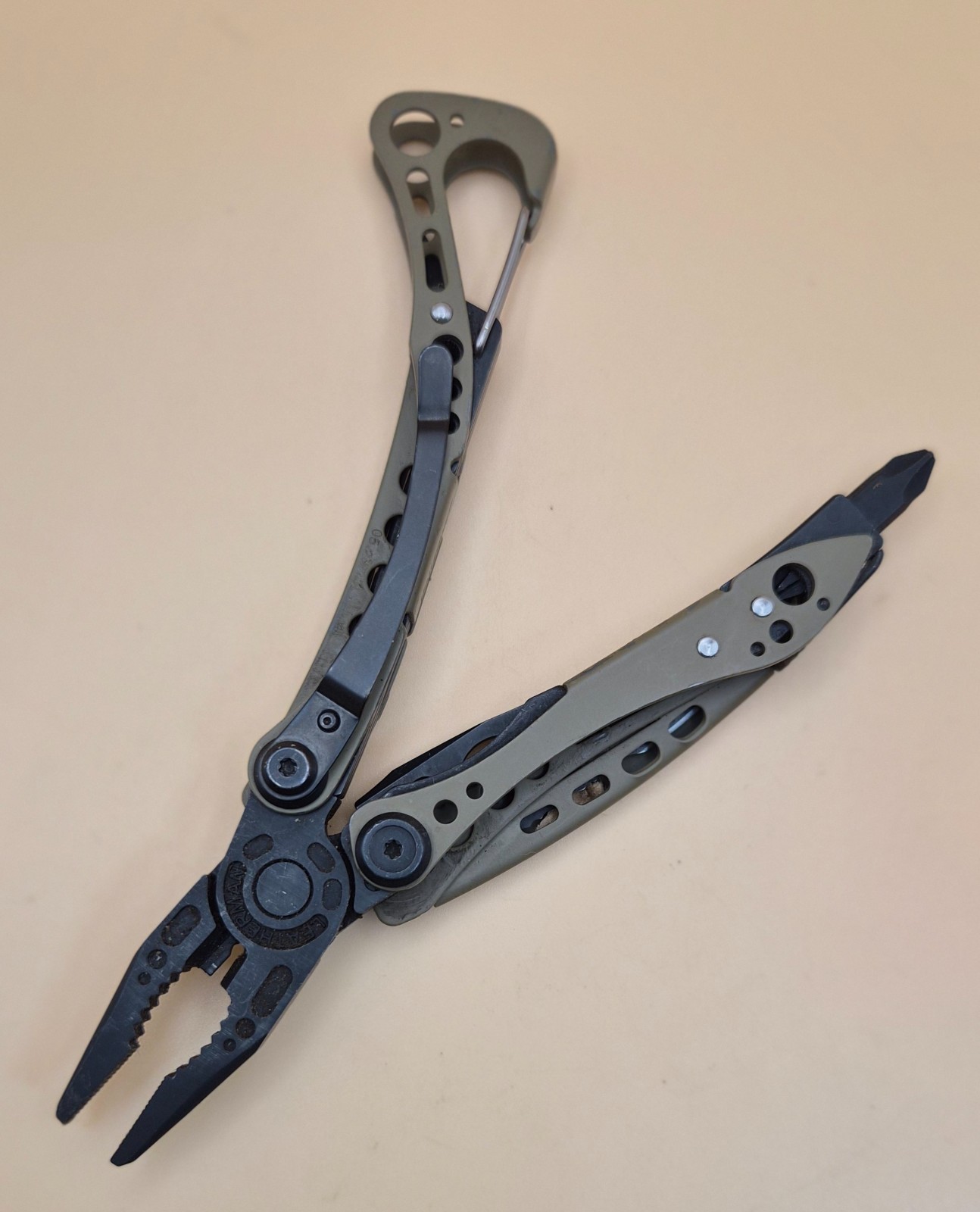 Leatherman SKELETOOL Multi-tool Coyote Tan – Good Condition (001)