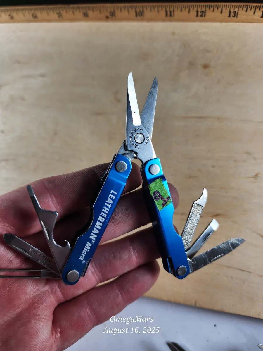 Leatherman Micra Blue #9 Light usage