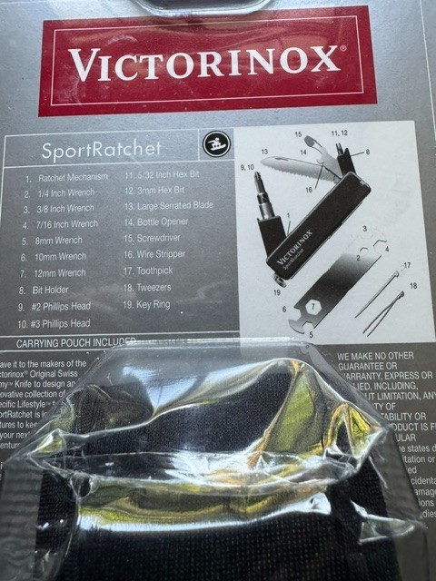 Victorinox Swiss Army Knife, Sport Ratchet/Pouch 19 functions *NEW IN PACKAGING*