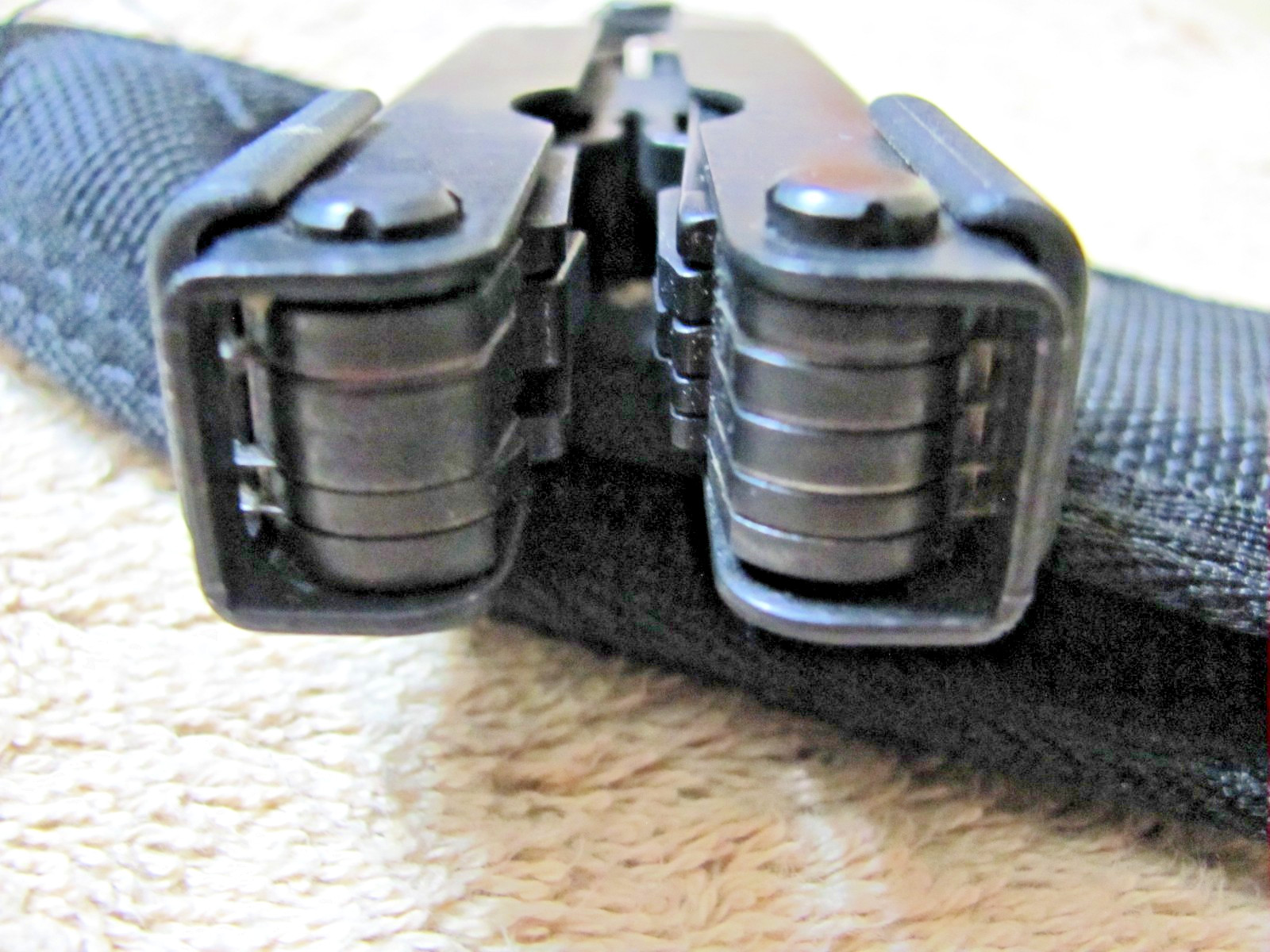 GERBER MULTI- PLIER POCKET TOOL, NEEDLE NOSE, TOOL LOCK, NEW, BLACK, 8 TOOLS, 1