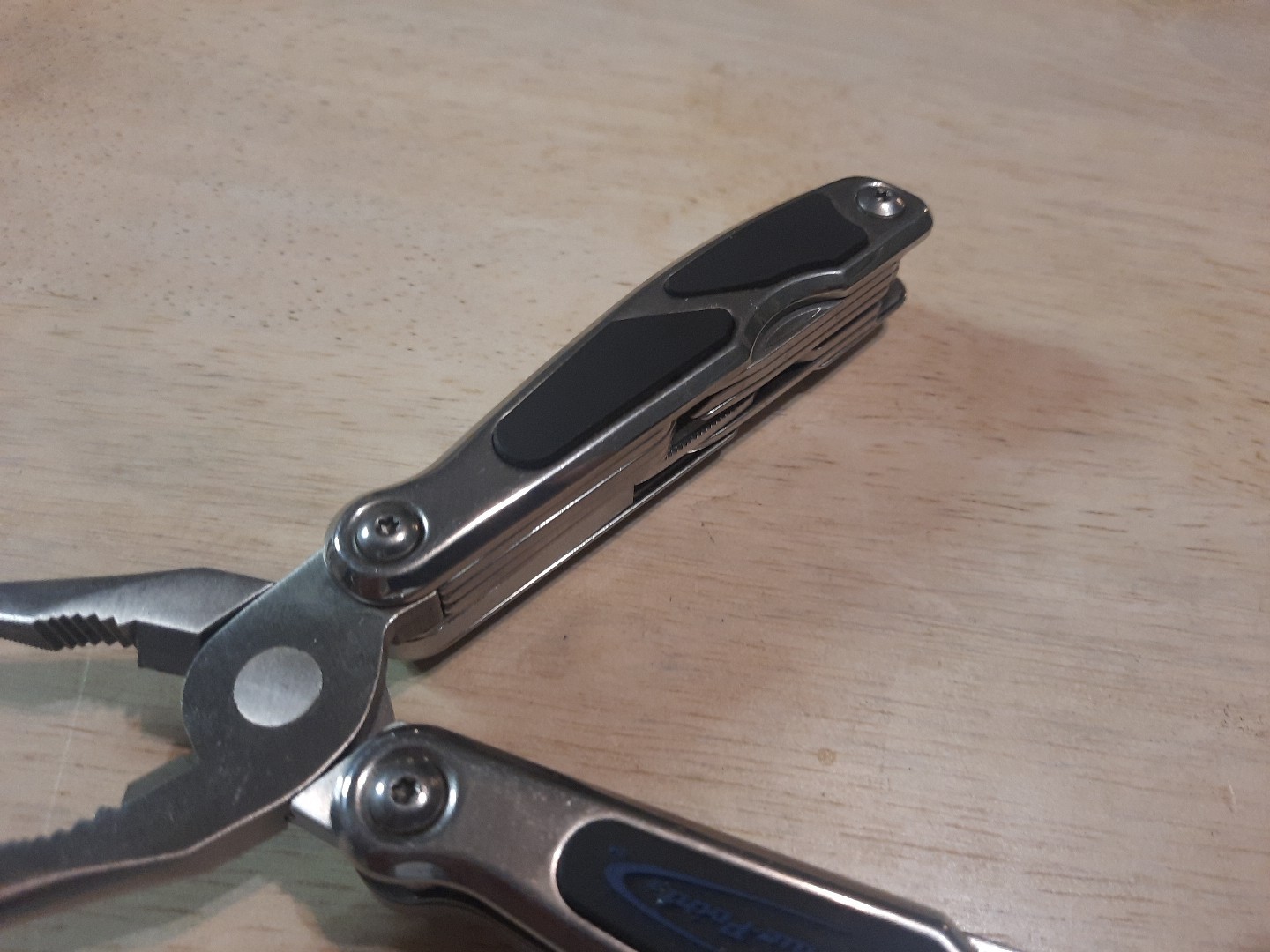 BLUE POINT BLPMT12 Multitool w/LED Work Light