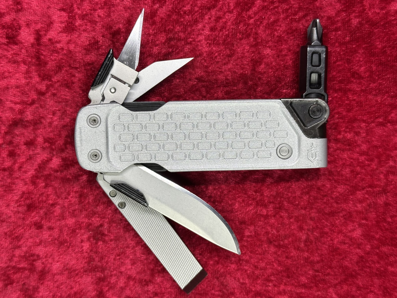Gerber Lockdown Drive Aluminum Handle Pocket Multi-Tool 7-in-1 w/Pocket Clip(639