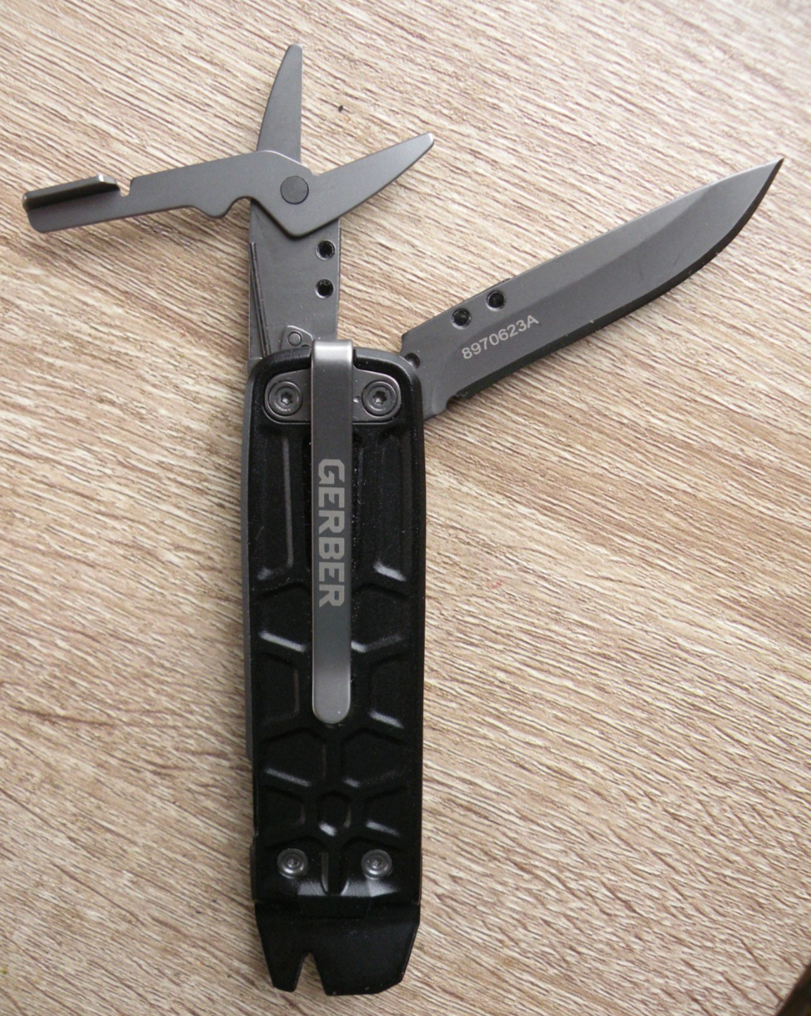 Gerber Lockdown Slim Pry Multi-Tool Black Folding Knife