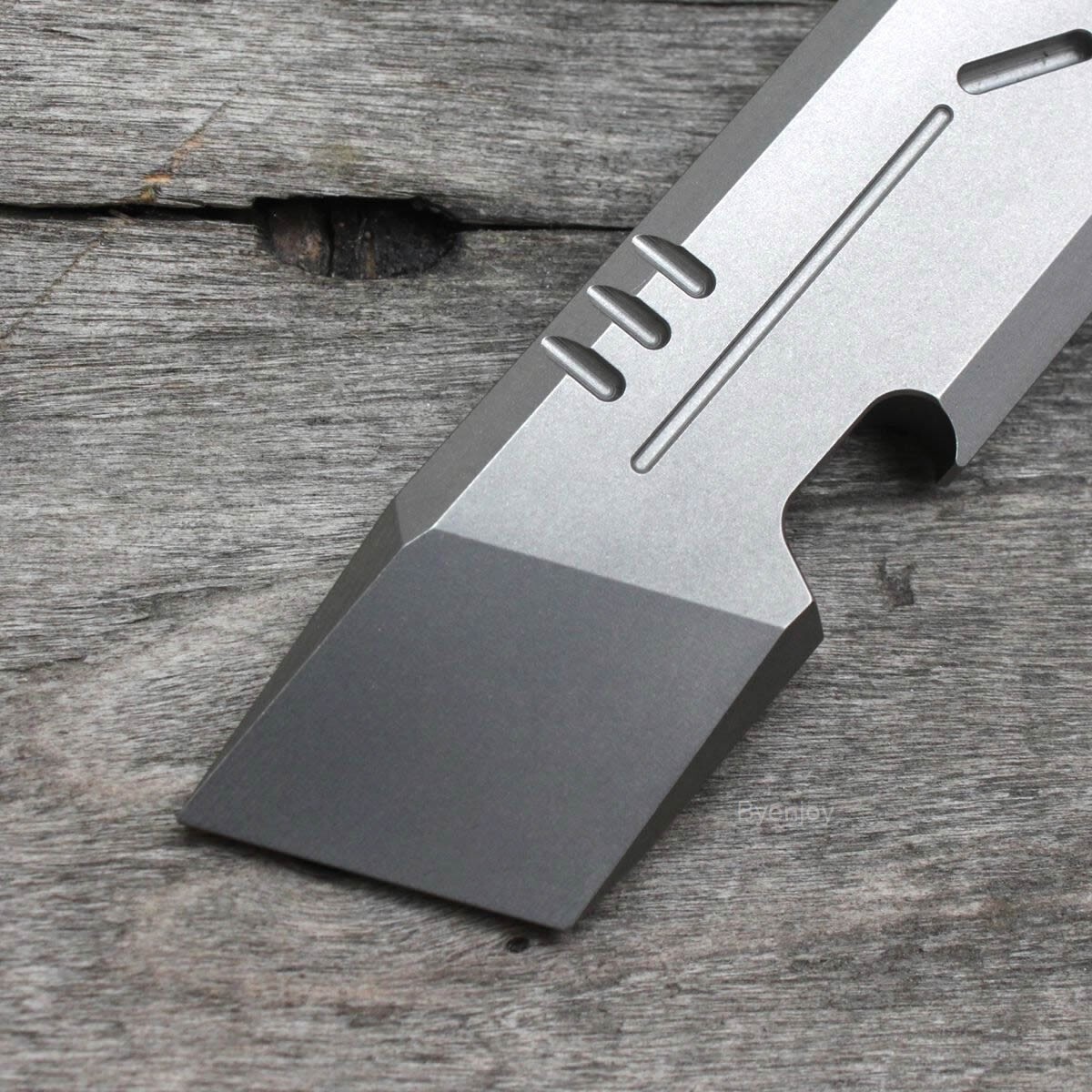 Titanium Crowbar Pry Bar Pocket EDC Pocket Tool Bottle Opener Pendant Open Box
